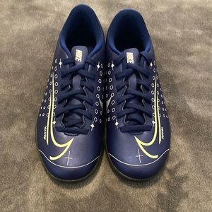 Nike Indoor Soccer Shoes. Boys. Size 4.5. Blue. New. Never Worn. Tried on once.